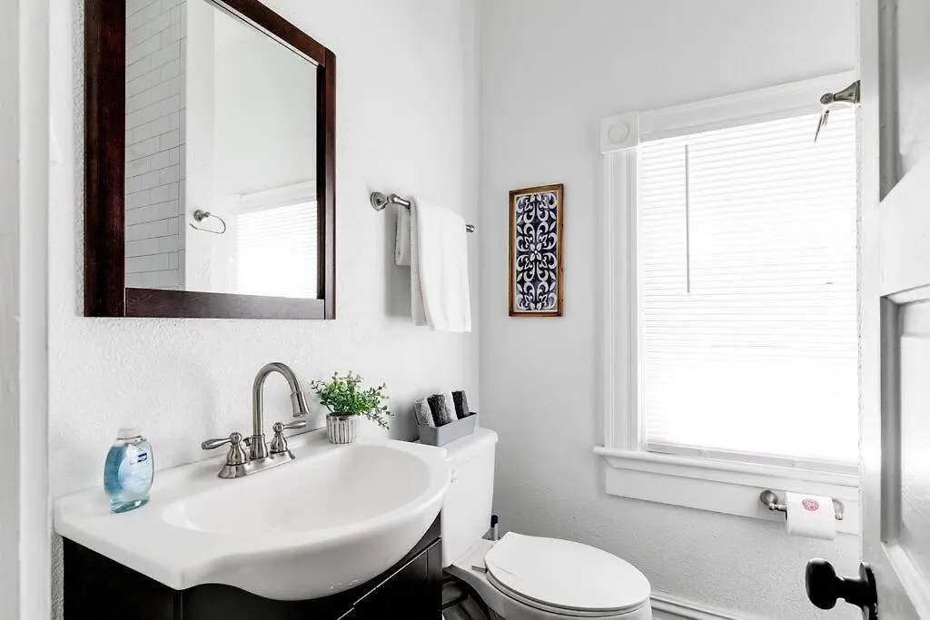 Apartamento Chic Urban Couples Retreat: Perfect Getaway 'N Rva Richmond