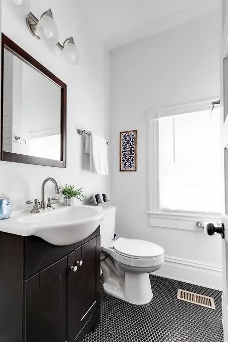 Apartamento Chic Urban Couples Retreat: Perfect Getaway 'N Rva Richmond