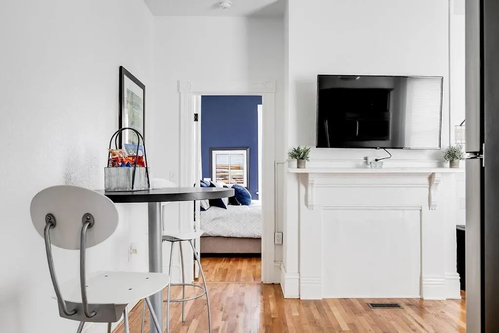 Chic Urban Couples Retreat: Perfect Getaway 'N Rva Apartment Richmond 0*,  United States